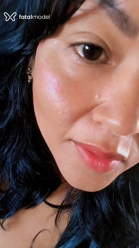 Acompanhante mulher morena (o) de olhos pretos - Vivi Rose Acompanhante mulher morena (o) de olhos pretos - Vivi Rose