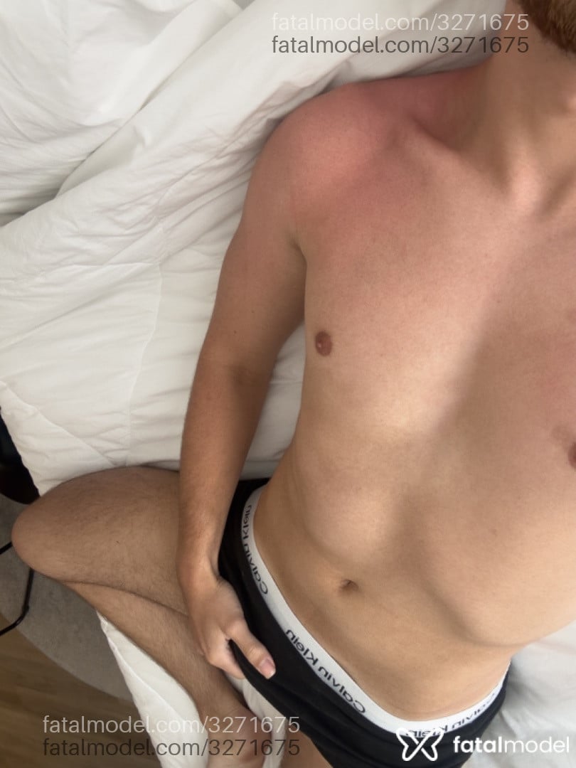 Acompanhante homem com cabelo castanho de olhos castanhos em São Paulo Acompanhante homem com cabelo castanho de olhos castanhos em São Paulo - Pollo
