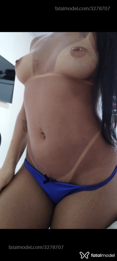 Acompanhante mulher com cabelo colorido de olhos castanhos em Botucatu - Bruna