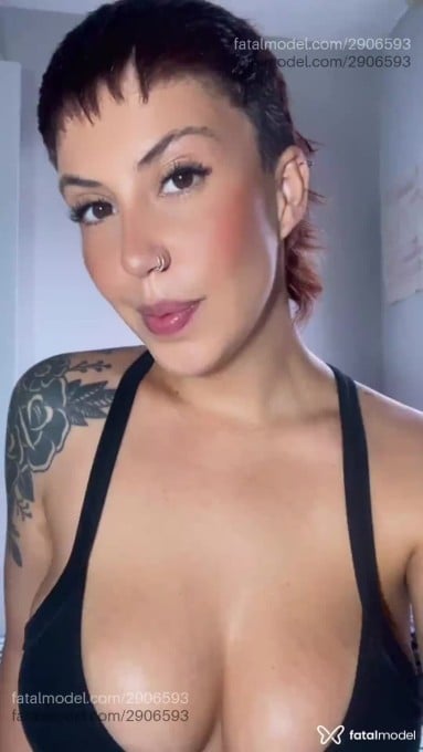Acompanhante mulher ruiva (o) de olhos castanhos em Florianópolis - Antonella