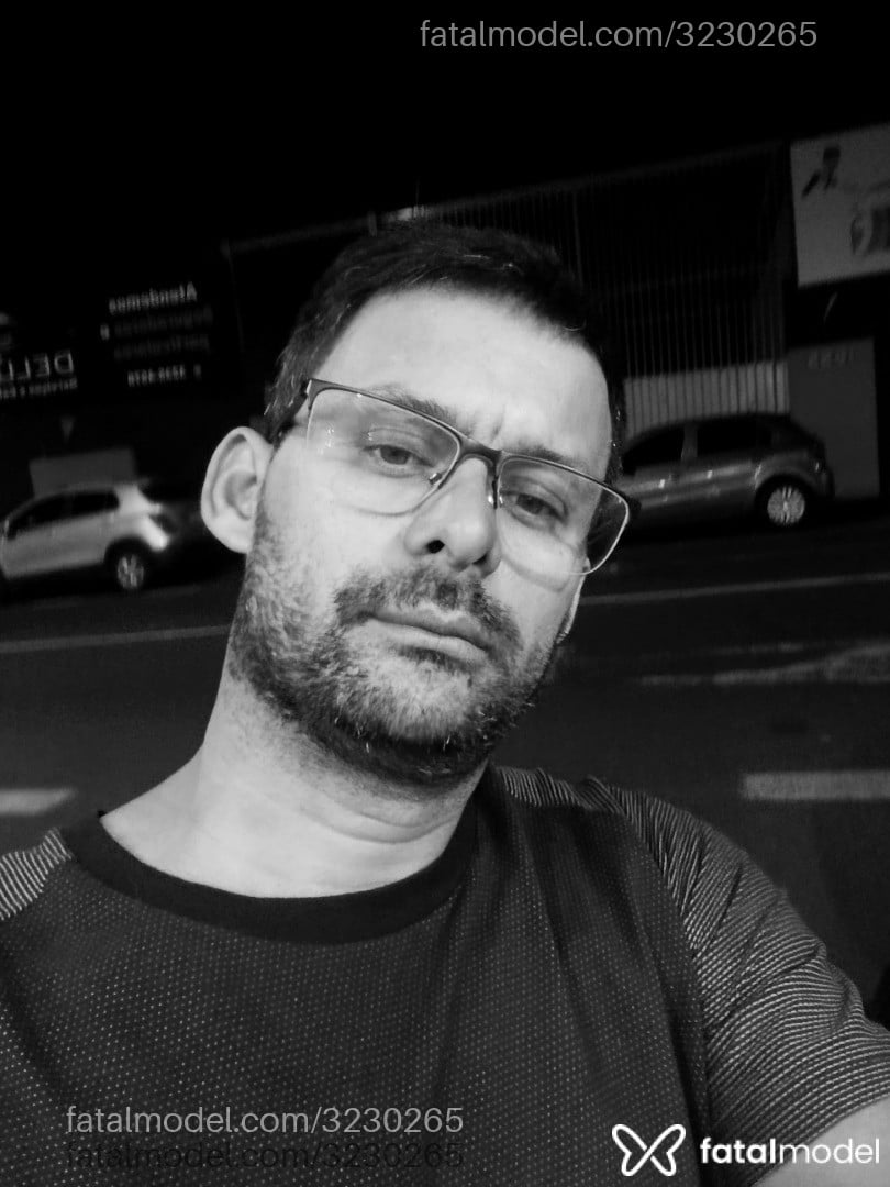 Acompanhante homem com cabelo castanho de olhos castanhos em Uberlândia - Rodrigomassagista