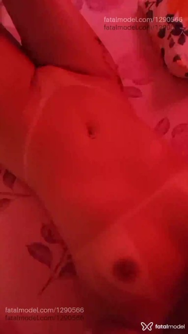 Acompanhante mulher com cabelo castanho de olhos castanhos em Quirinópolis - Aghata