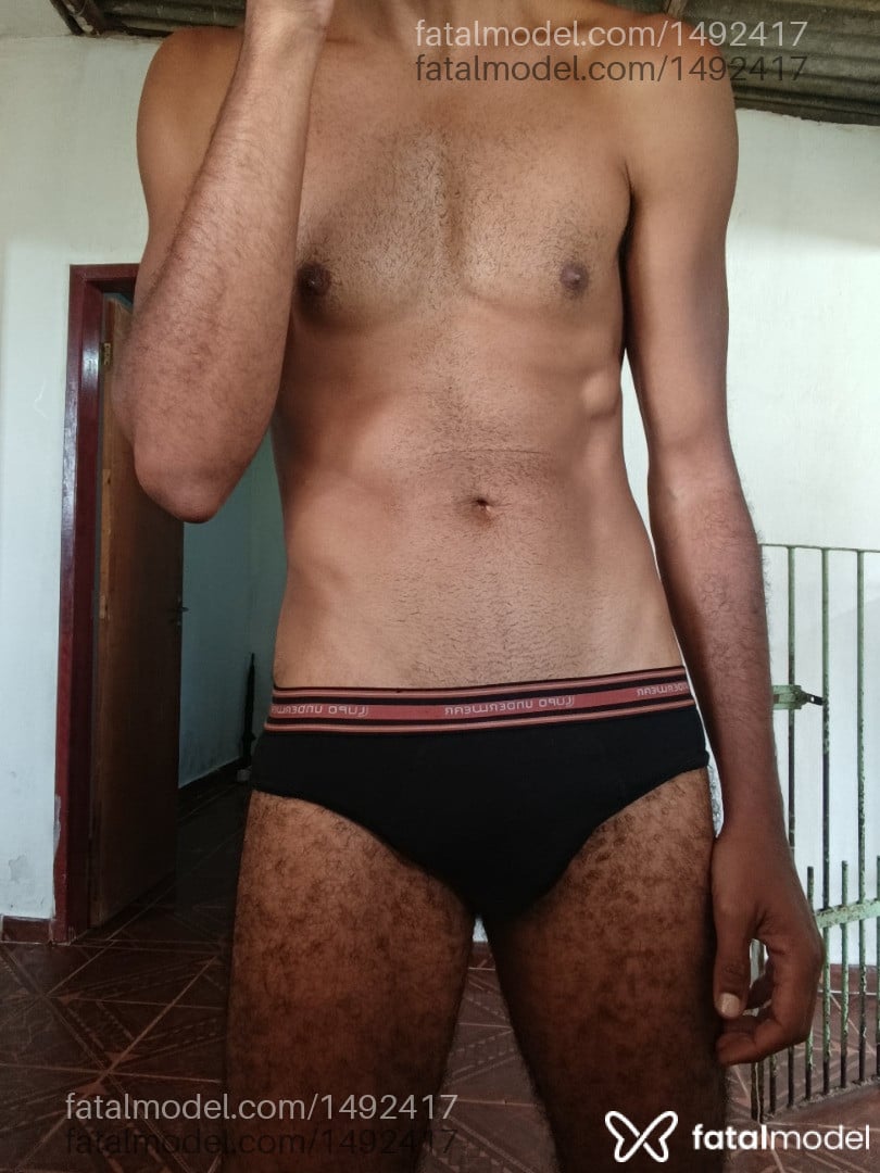 Acompanhante travesti morena (o) de olhos castanhos em Ouro Preto Acompanhante travesti morena (o) de olhos castanhos em Ouro Preto - Sofian