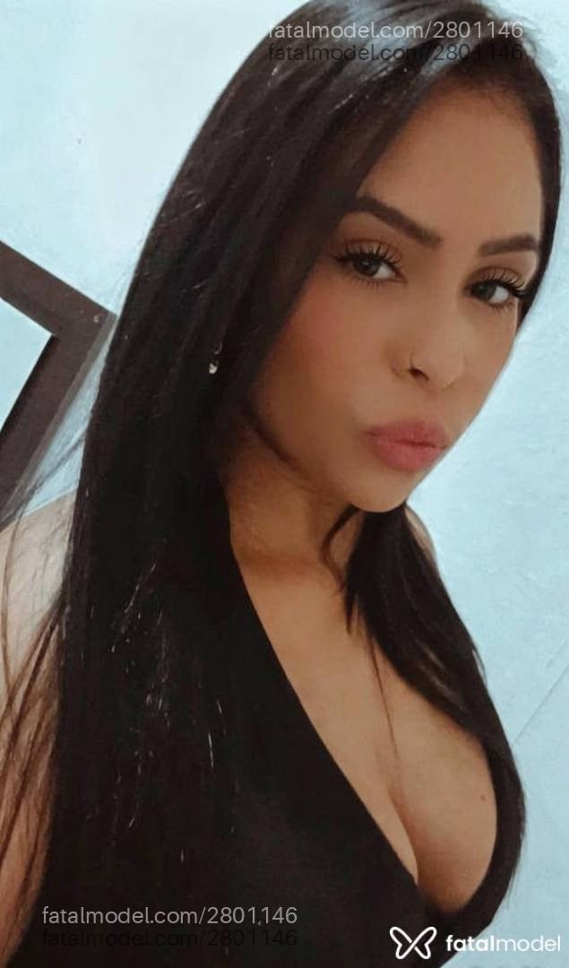 Acompanhante mulher morena (o) de olhos castanhos - Bia Oliver