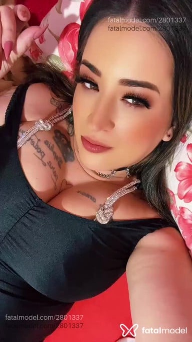 Acompanhante mulher loira (o) de olhos castanhos em Navegantes - Natália