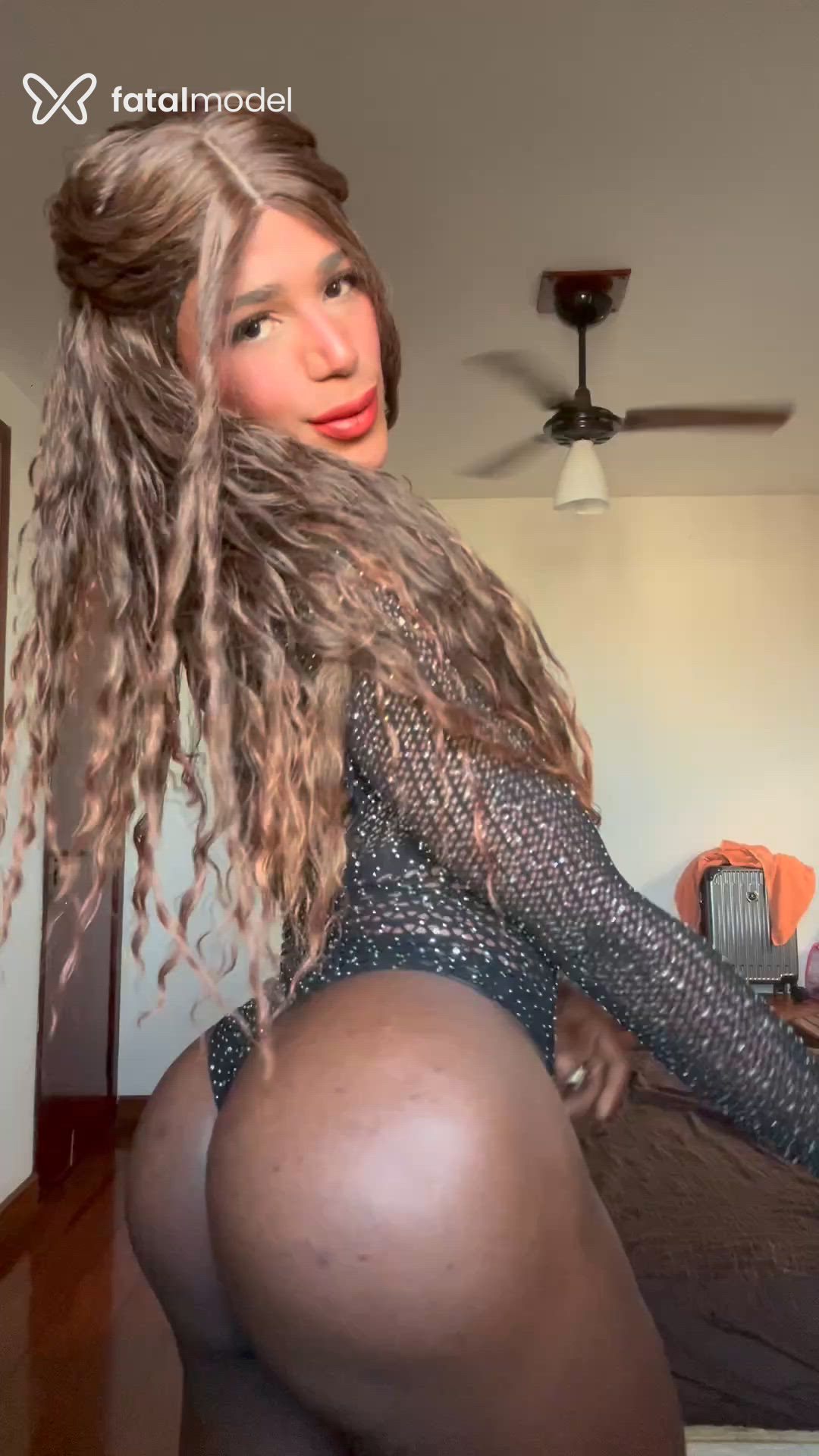 Acompanhante homem trans morena (o) de olhos pretos - Lorena Acompanhante homem trans morena (o) de olhos pretos - Lorena
