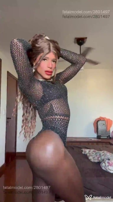 Acompanhante homem trans morena (o) de olhos pretos - Lorena Acompanhante homem trans morena (o) de olhos pretos - Lorena
