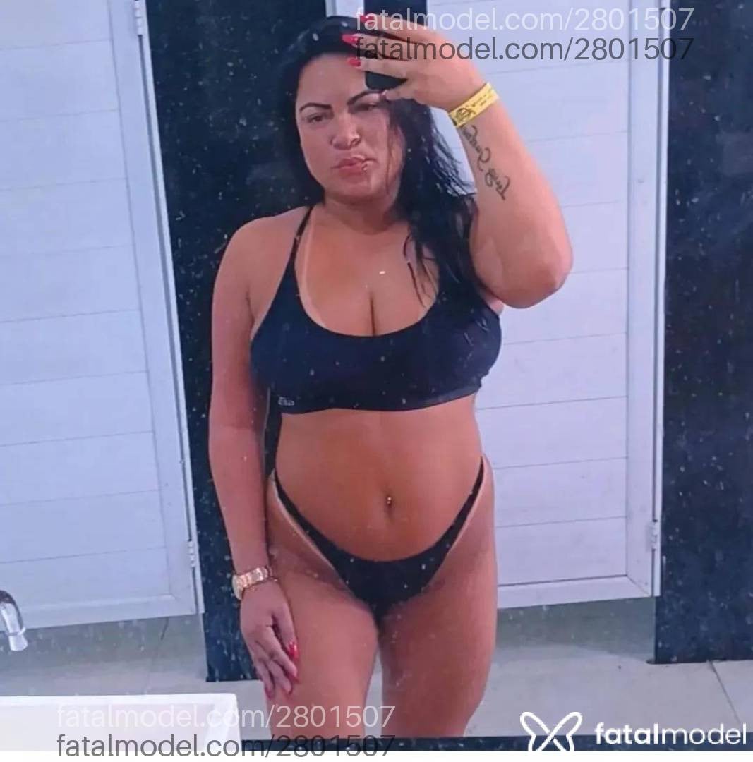 Acompanhante mulher morena (o) de olhos castanhos - Julia Dias