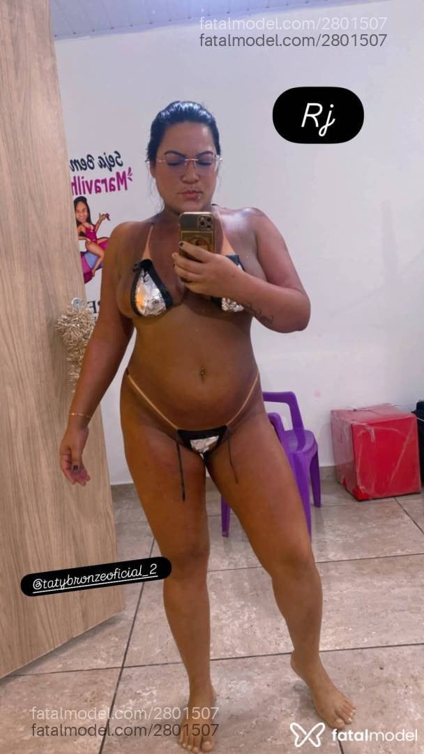 Acompanhante mulher morena (o) de olhos castanhos - Julia Dias