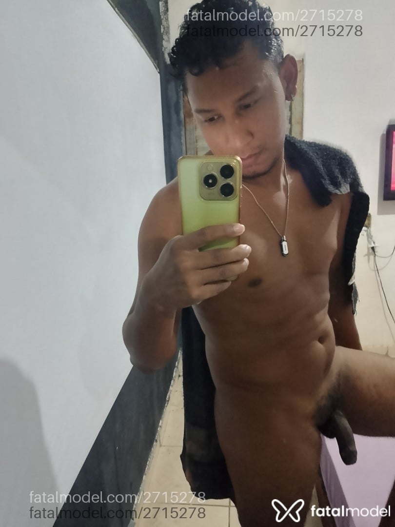 Acompanhante homem morena (o) de olhos pretos - Ryquelme Acompanhante homem morena (o) de olhos pretos - Ryquelme
