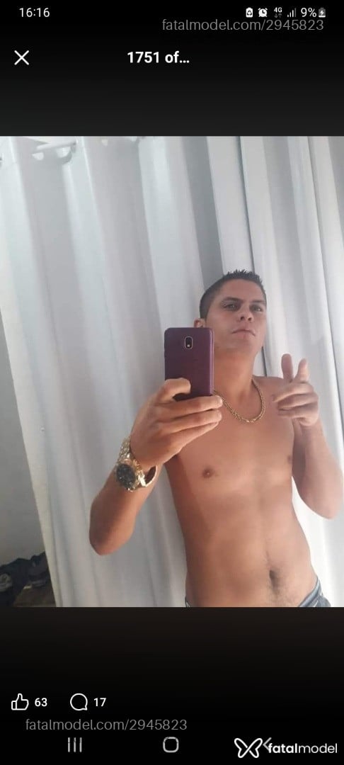 Acompanhante homem com cabelo castanho de olhos castanhos em São Sebastião - Magall Pira Pura