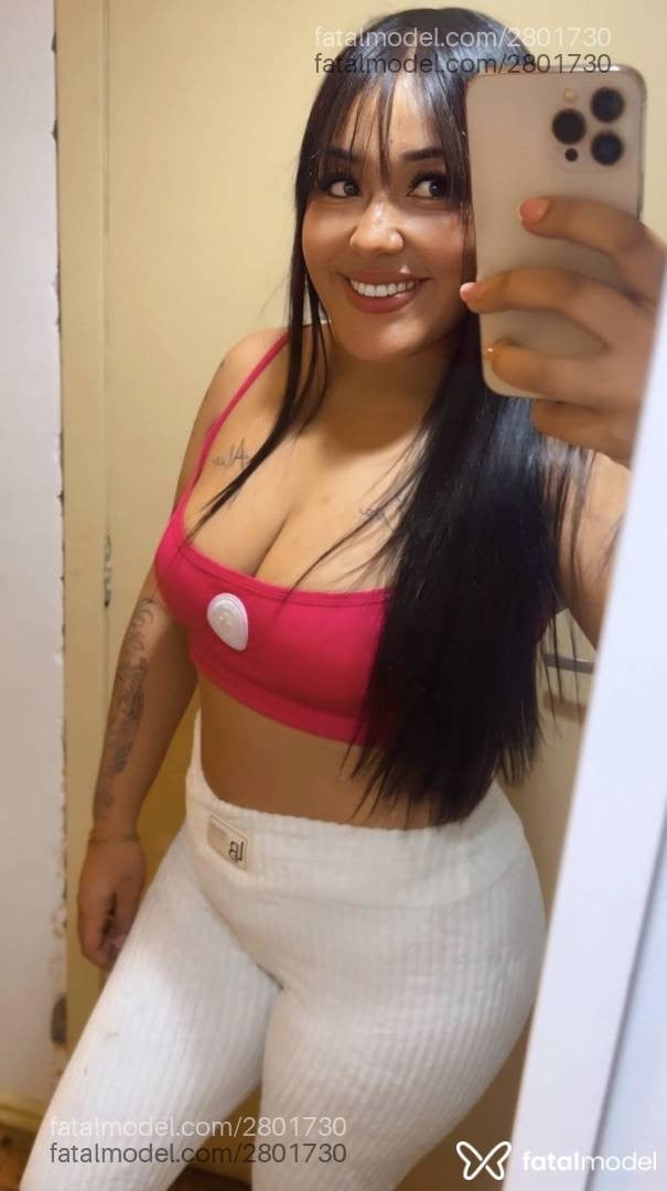 Acompanhante mulher morena (o) de olhos mel - Cléo Sayuri