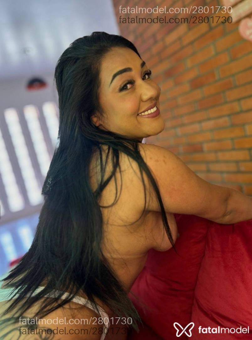 Acompanhante mulher morena (o) de olhos mel em Passo Fundo - Cléo Sayuri