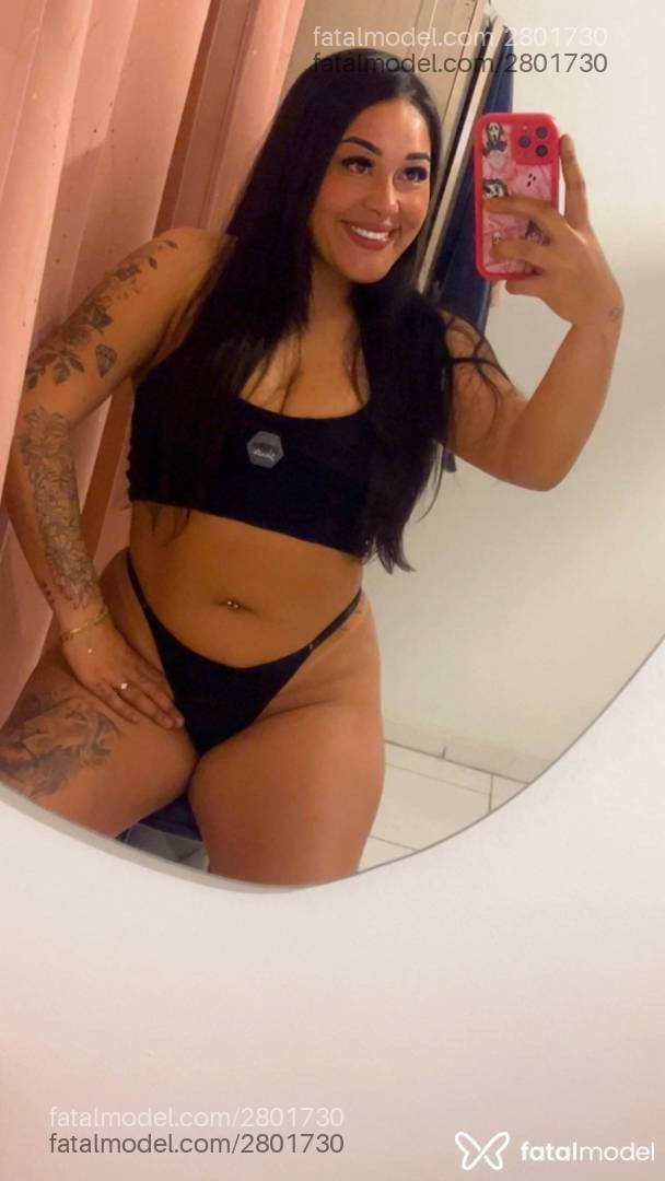 Acompanhante mulher morena (o) de olhos mel - Cléo Sayuri