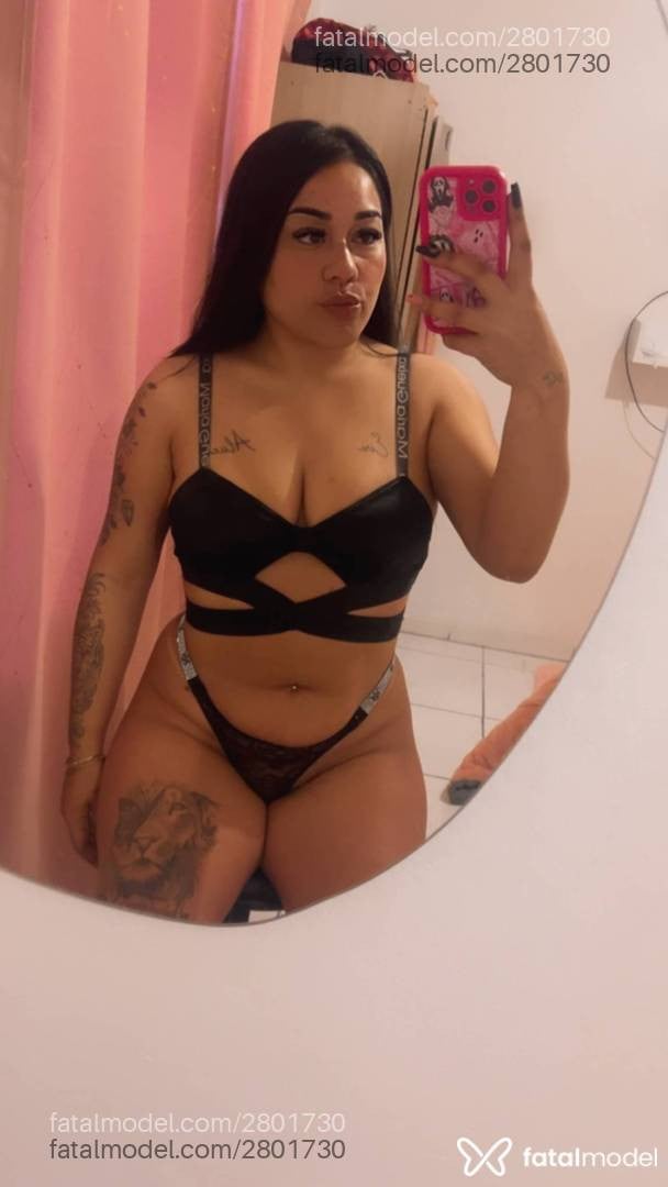 Acompanhante mulher morena (o) de olhos mel - Cléo Sayuri