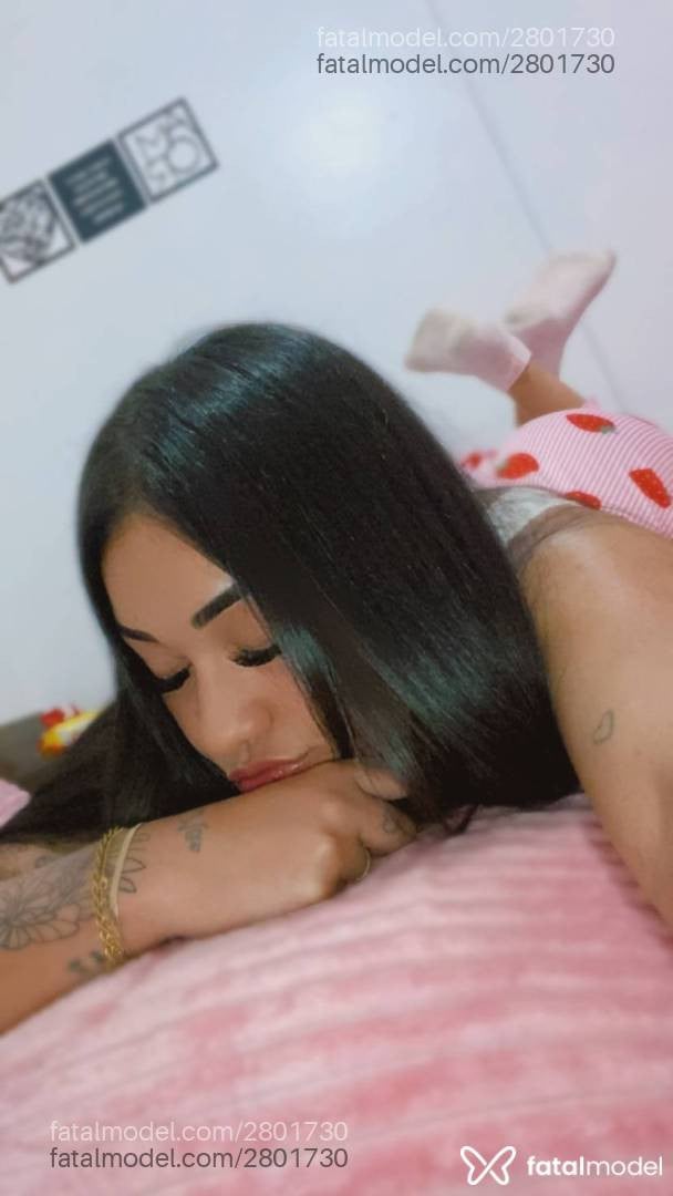 Acompanhante mulher morena (o) de olhos mel - Cléo Sayuri