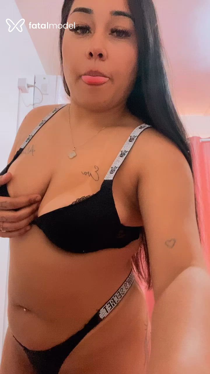 Acompanhante mulher morena (o) de olhos mel em Passo Fundo - Cléo Sayuri