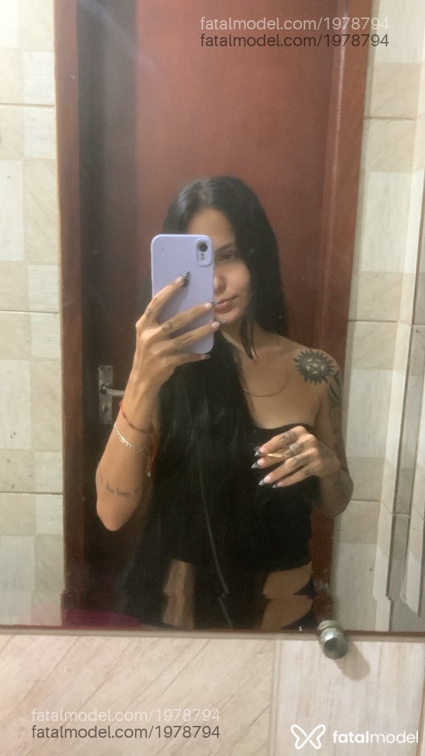 Acompanhante mulher morena (o) de olhos castanhos em Goiânia Acompanhante mulher morena (o) de olhos castanhos em Goiânia - Briza