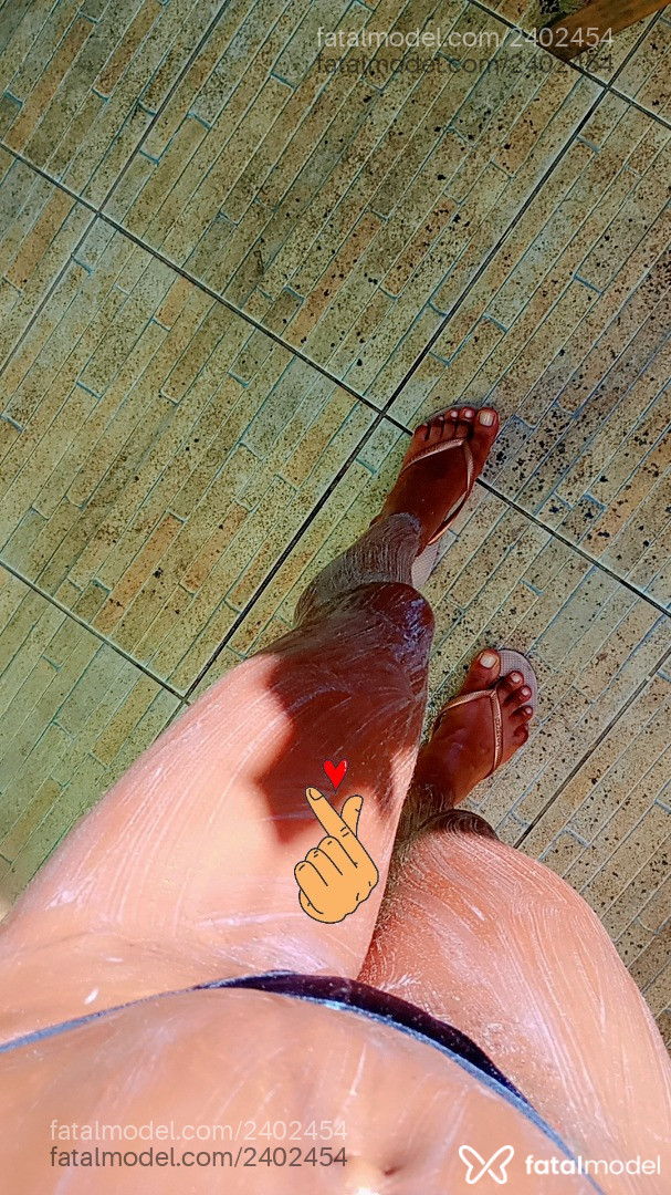 Acompanhante mulher morena (o) de olhos pretos em Macaé - Preta Paçoquinha