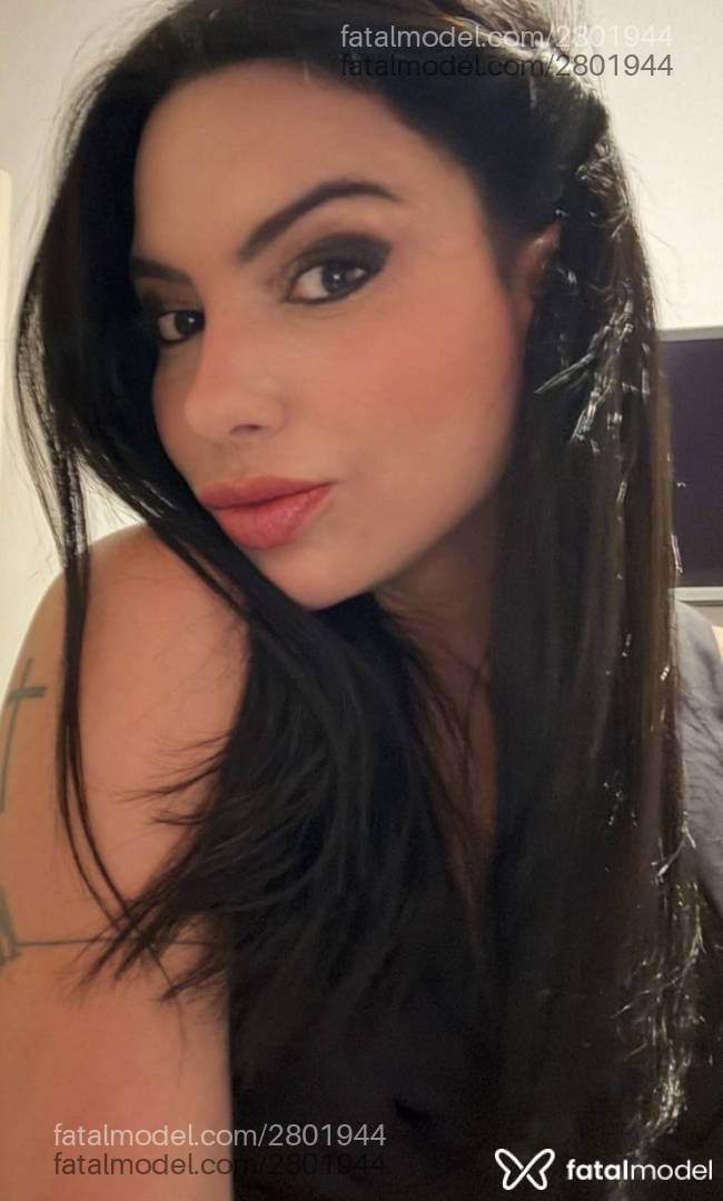 Acompanhante mulher morena (o) de olhos castanhos - Maitê