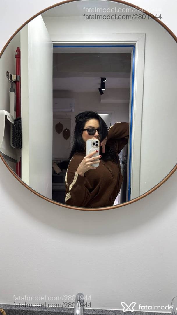 Acompanhante mulher morena (o) de olhos castanhos em São Paulo - Maitê