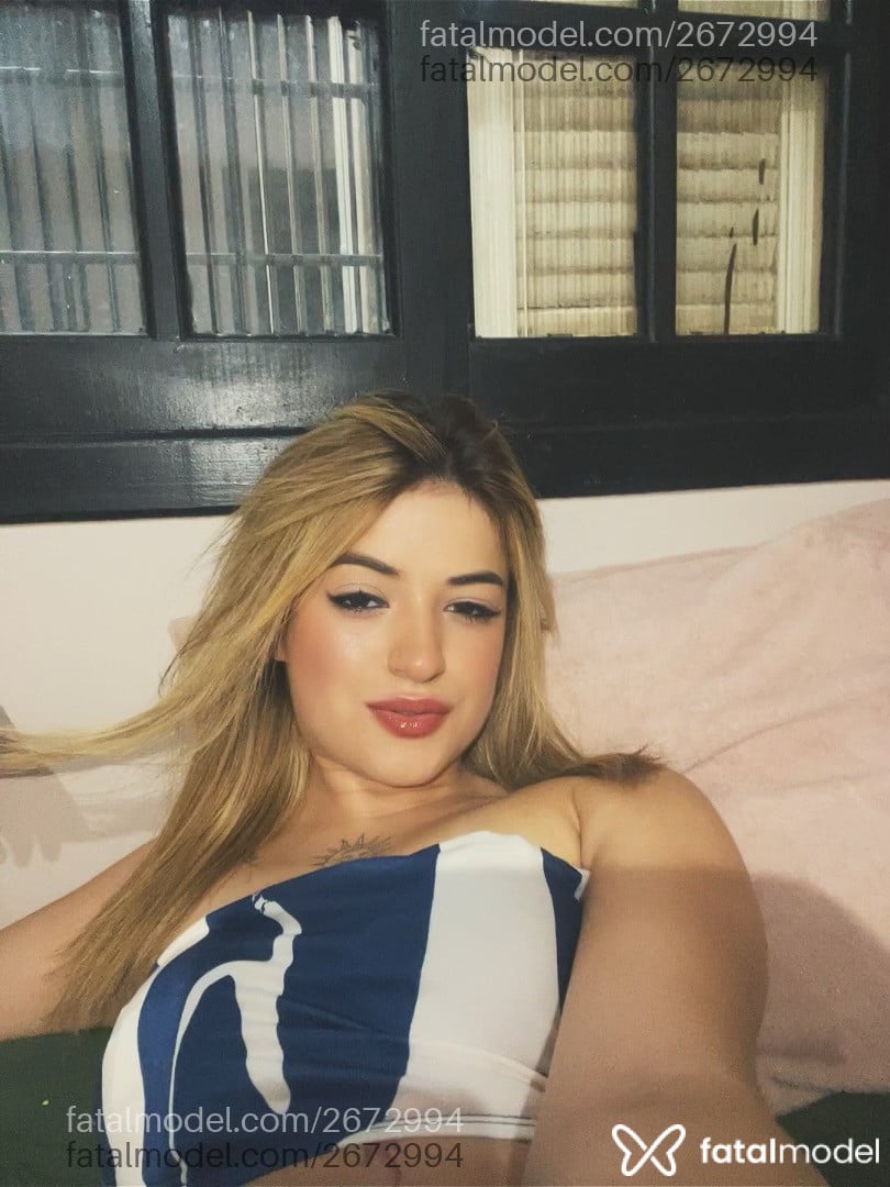 Acompanhante mulher loira (o) de olhos castanhos em Sorriso - Bruna