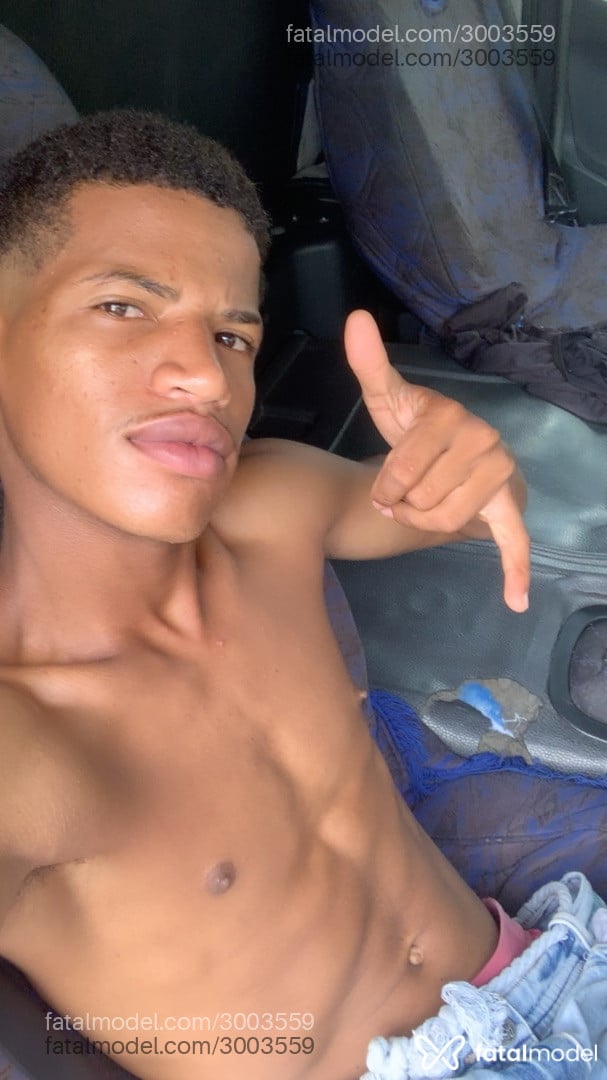 Acompanhante homem morena (o) de olhos castanhos em Jequié Acompanhante homem morena (o) de olhos castanhos em Jequié - Duartek