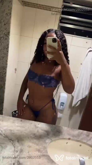 Acompanhante mulher morena (o) de olhos pretos em Petrópolis - Lais Morena Bundud