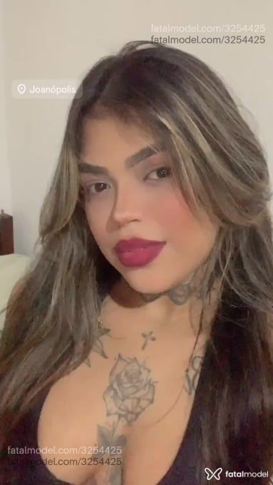 Acompanhante mulher morena (o) de olhos castanhos em Carapicuíba Acompanhante mulher morena (o) de olhos castanhos em Carapicuíba - Bebel Savoy