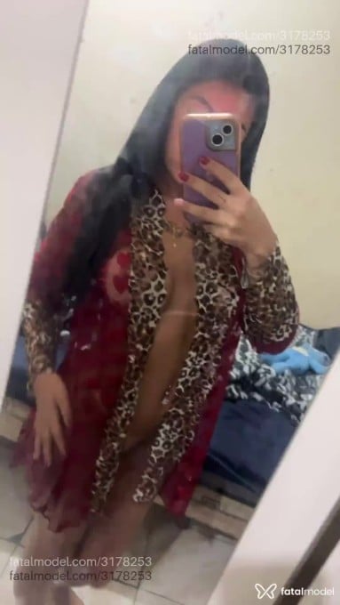 Acompanhante mulher ruiva (o) de olhos pretos em Belo Horizonte - Caroline