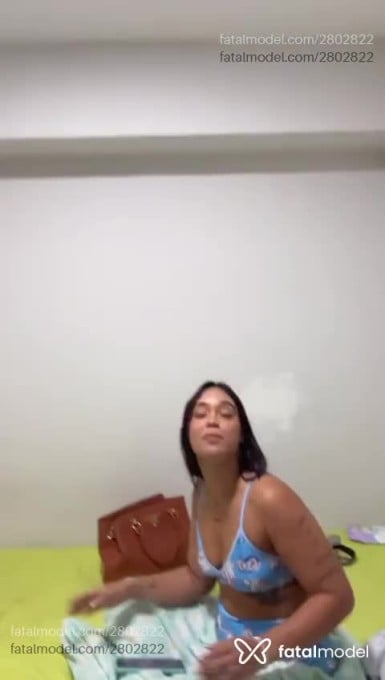 Acompanhante mulher morena (o) de olhos castanhos em Balneário Camboriú - Thaina Costa
