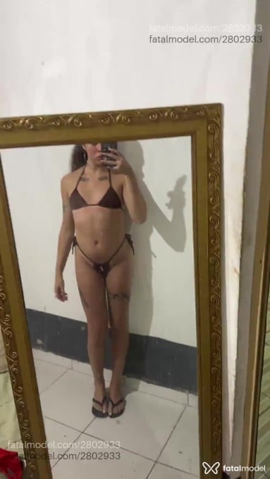 Acompanhante mulher trans loira (o) de olhos castanhos - Luna