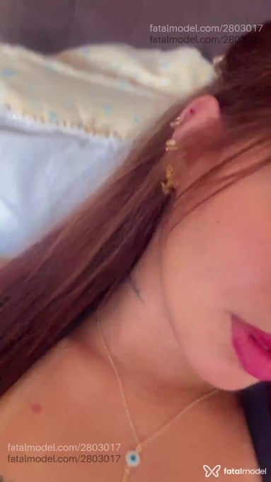 Acompanhante mulher com cabelo castanho de olhos castanhos em União da Vitória Acompanhante mulher com cabelo castanho de olhos castanhos em União da Vitória - Melissa Cabral