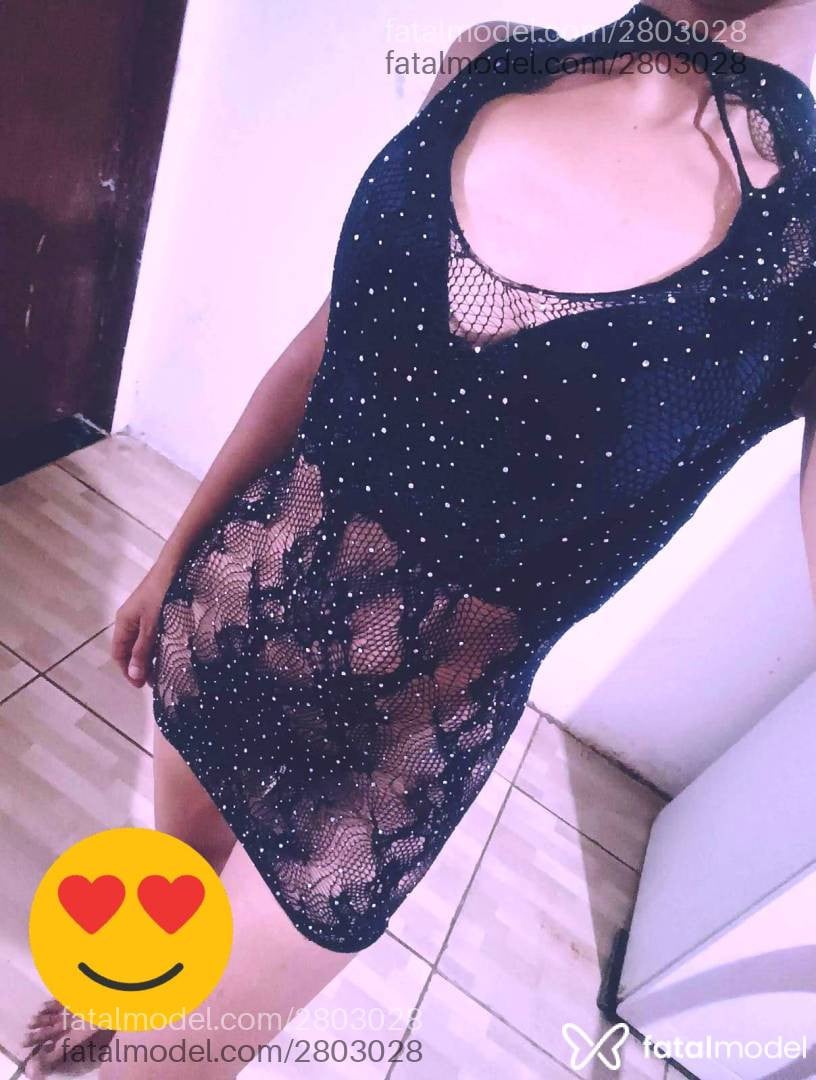 Acompanhante mulher morena (o) de olhos pretos em Ji-Paraná - Morena