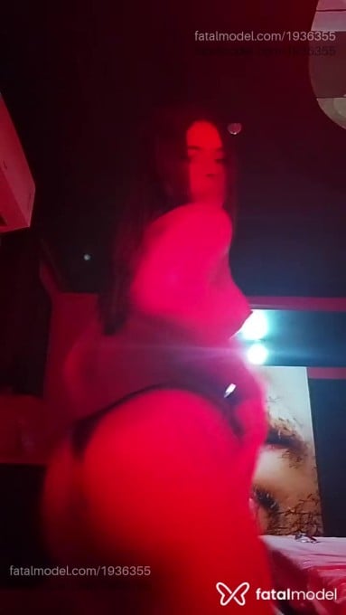 Acompanhante mulher trans com cabelo castanho de olhos castanhos em Joaçaba - Lya castro