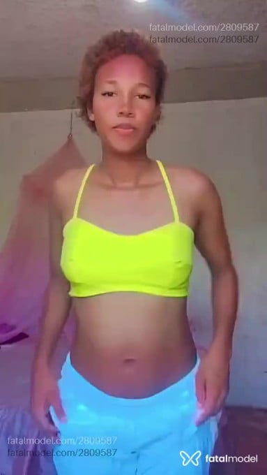 Acompanhante mulher com cabelo castanho de olhos castanhos em Cachoeiro de Itapemirim Acompanhante mulher com cabelo castanho de olhos castanhos em Cachoeiro de Itapemirim - Mirella