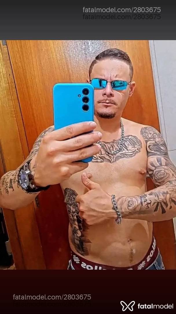 Acompanhante homem loira (o) de olhos mel em Florianópolis - João Vitor