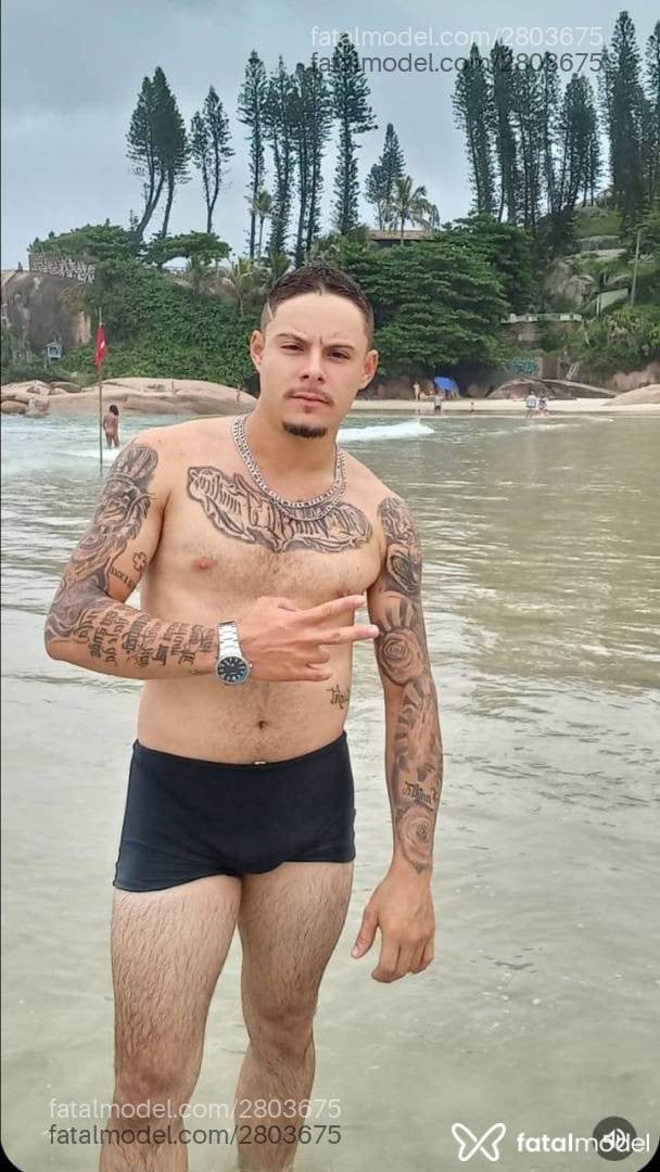 Acompanhante homem loira (o) de olhos mel em Florianópolis - João Vitor