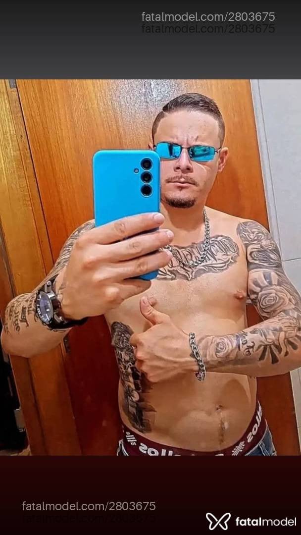 Acompanhante homem loira (o) de olhos mel em Florianópolis - João Vitor