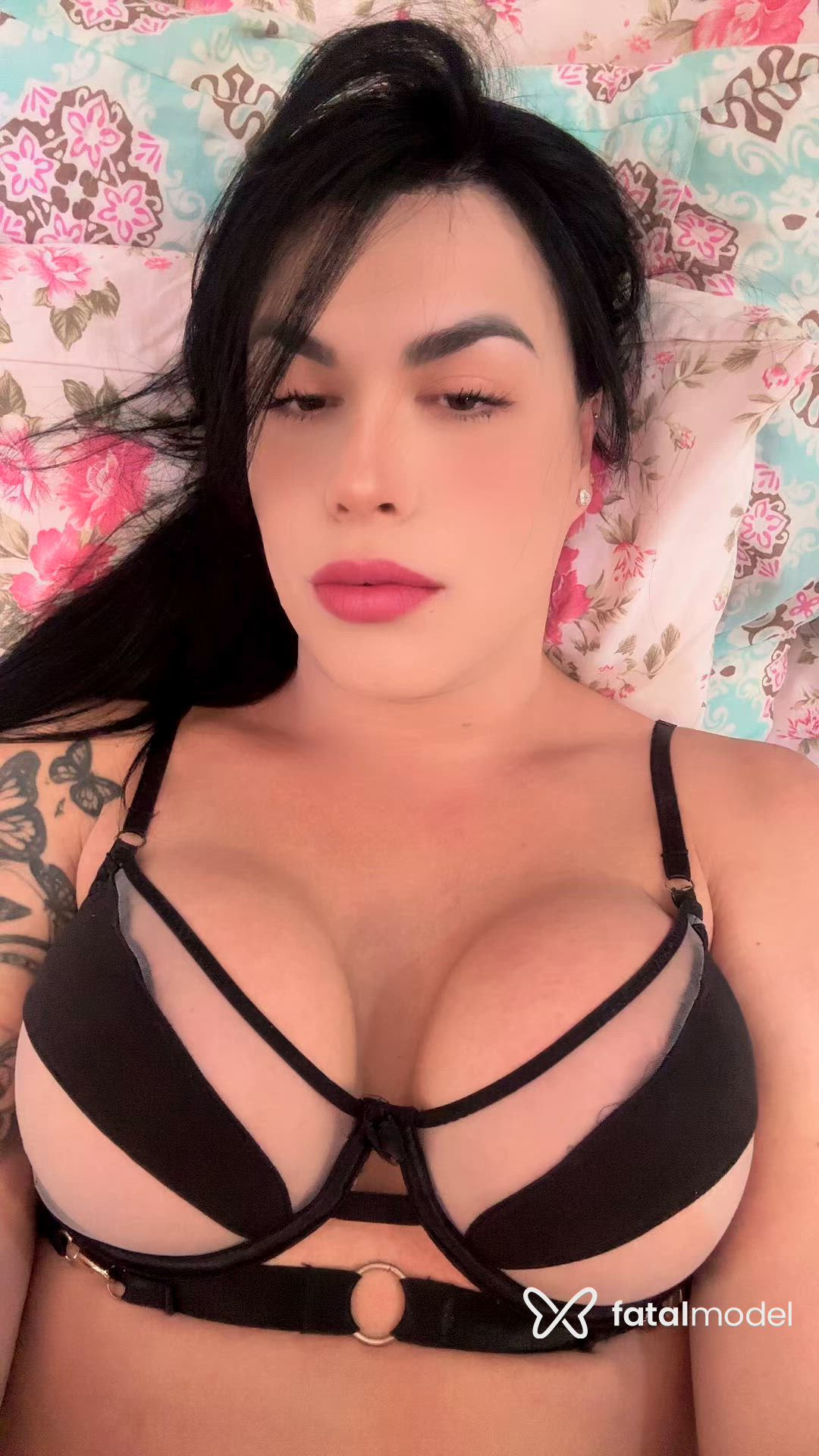 Acompanhante mulher trans morena (o) de olhos castanhos - Rafaella Ferraz Acompanhante mulher trans morena (o) de olhos castanhos - Rafaella Ferraz