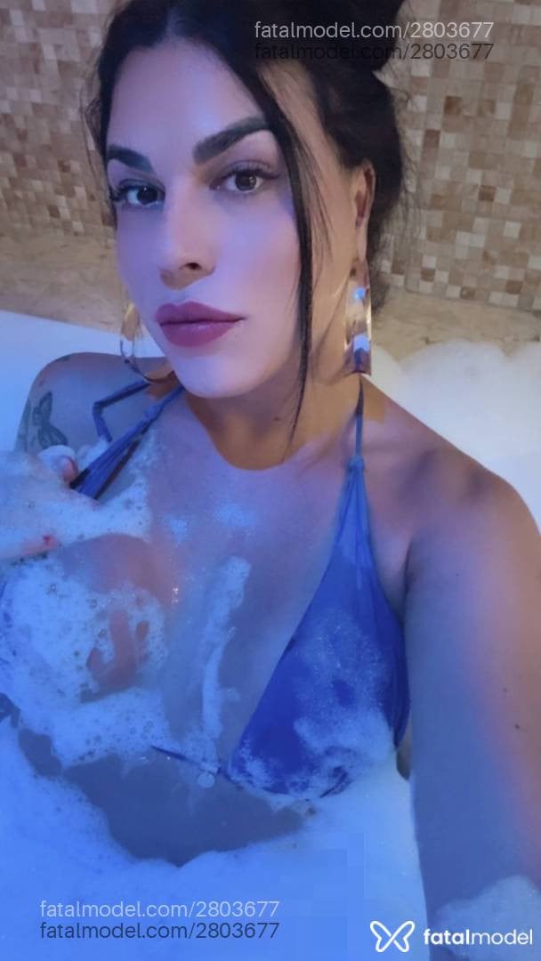 Acompanhante mulher trans morena (o) de olhos castanhos - Rafaella Ferraz