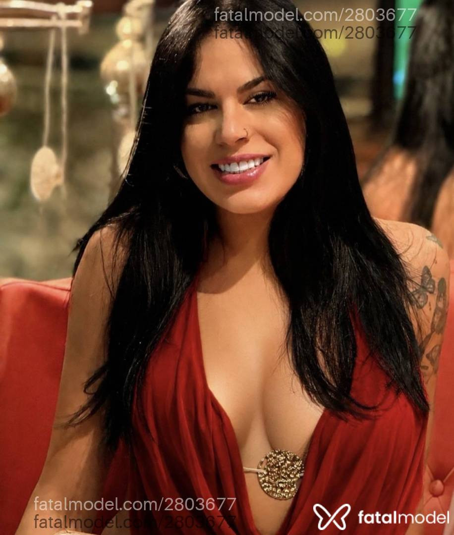 Acompanhante mulher trans morena (o) de olhos castanhos - Rafaella Ferraz Acompanhante mulher trans morena (o) de olhos castanhos - Rafaella Ferraz