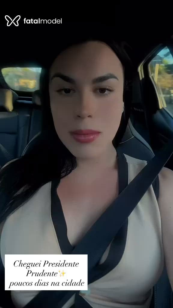 Acompanhante mulher trans morena (o) de olhos castanhos - Rafaella Ferraz Acompanhante mulher trans morena (o) de olhos castanhos - Rafaella Ferraz