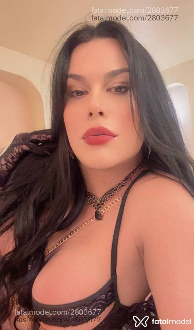Acompanhante mulher trans morena (o) de olhos castanhos - Rafaella Ferraz