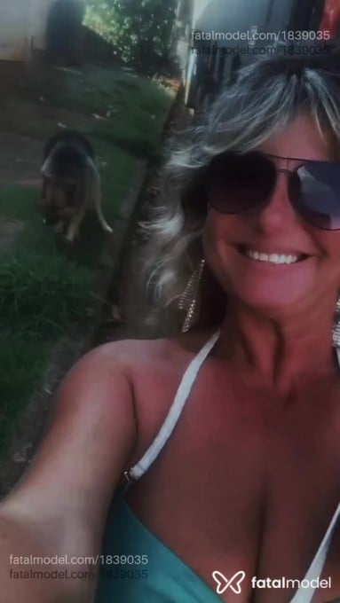 Acompanhante mulher loira (o) de olhos mel em Americana - Cacah Arruda