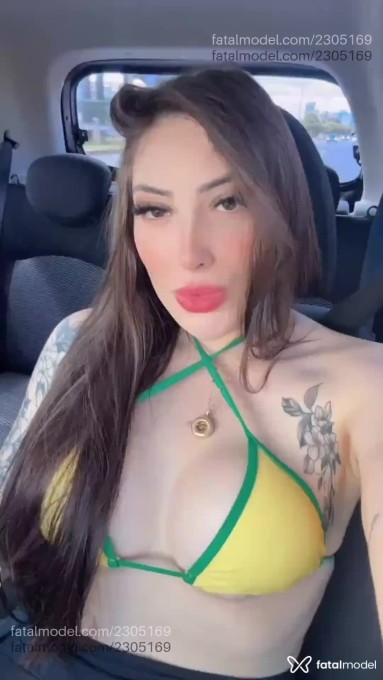 Acompanhante mulher com cabelo castanho de olhos castanhos em Brasília Acompanhante mulher com cabelo castanho de olhos castanhos em Brasília - Analu