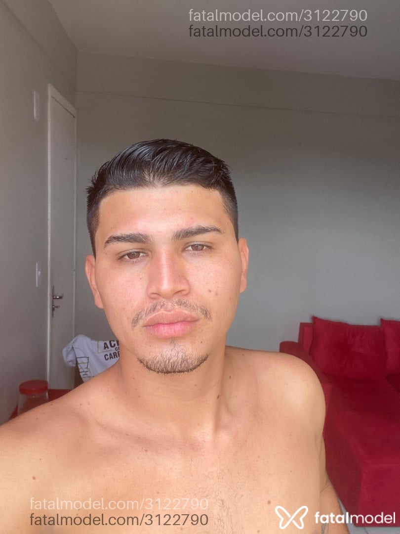 Acompanhante homem morena (o) de olhos castanhos em Moju - Adryafter