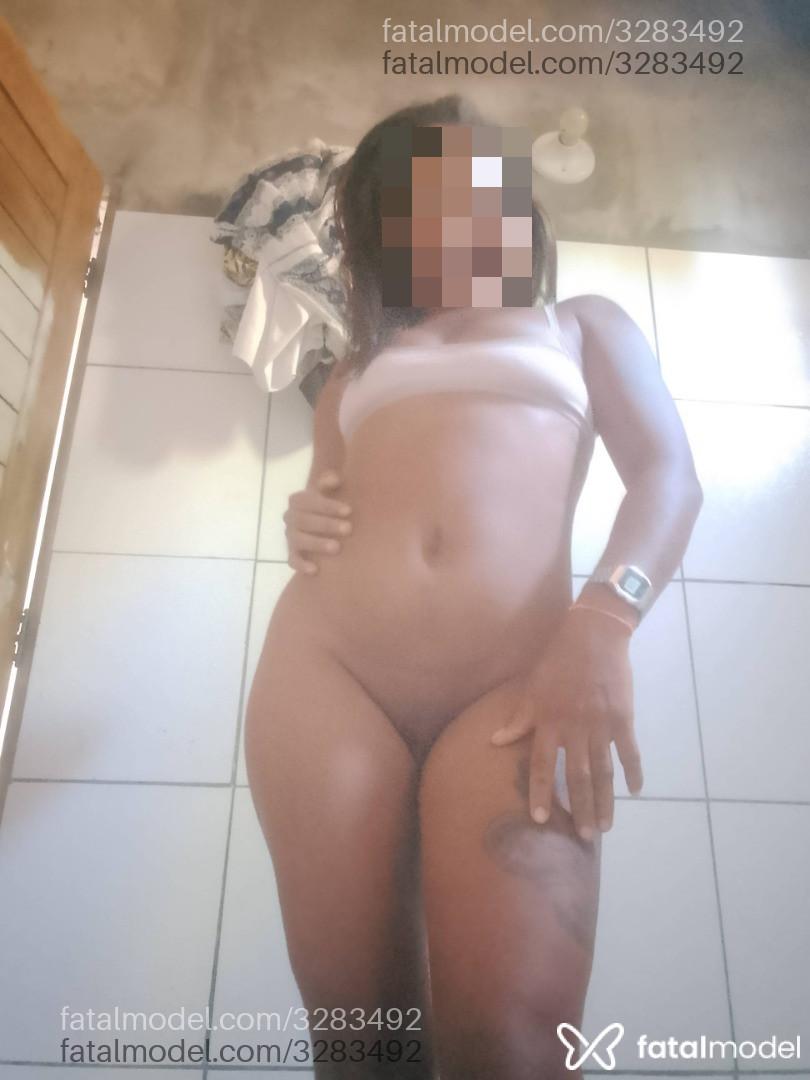 Acompanhante mulher com cabelo castanho de olhos mel - Ketlen Acompanhante mulher com cabelo castanho de olhos mel - Ketlen