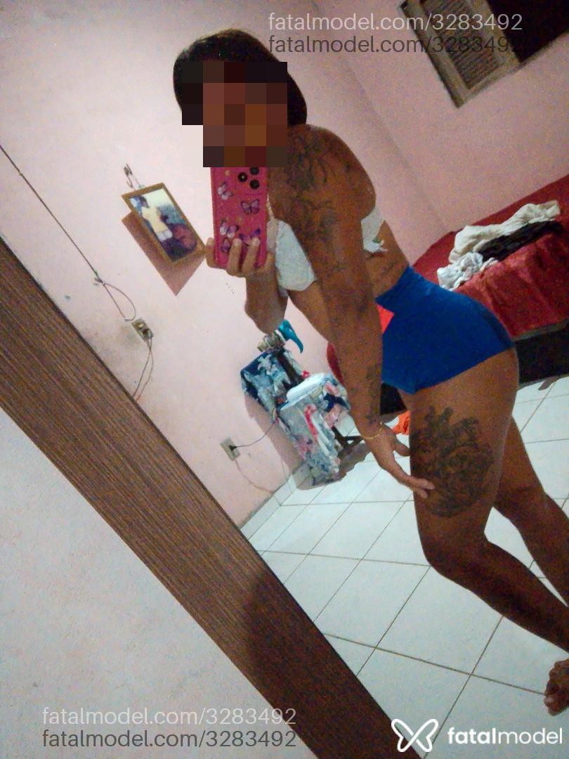Acompanhante mulher com cabelo castanho de olhos mel - Ketlen Acompanhante mulher com cabelo castanho de olhos mel - Ketlen