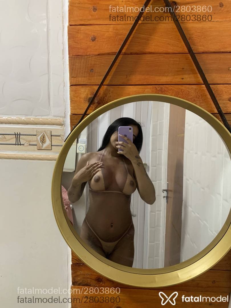 Acompanhante mulher morena (o) de olhos castanhos em Rolim de Moura - Tainá